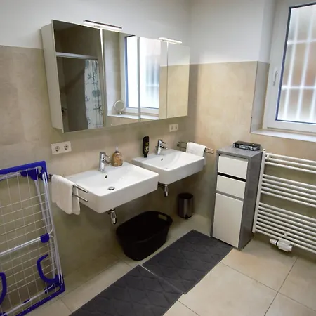 In Bad Cannstatt/naehe Stadtion Apartman *