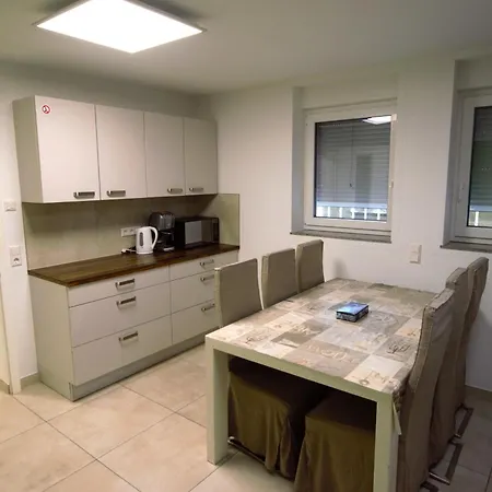 In Bad Cannstatt/naehe Stadtion Apartman